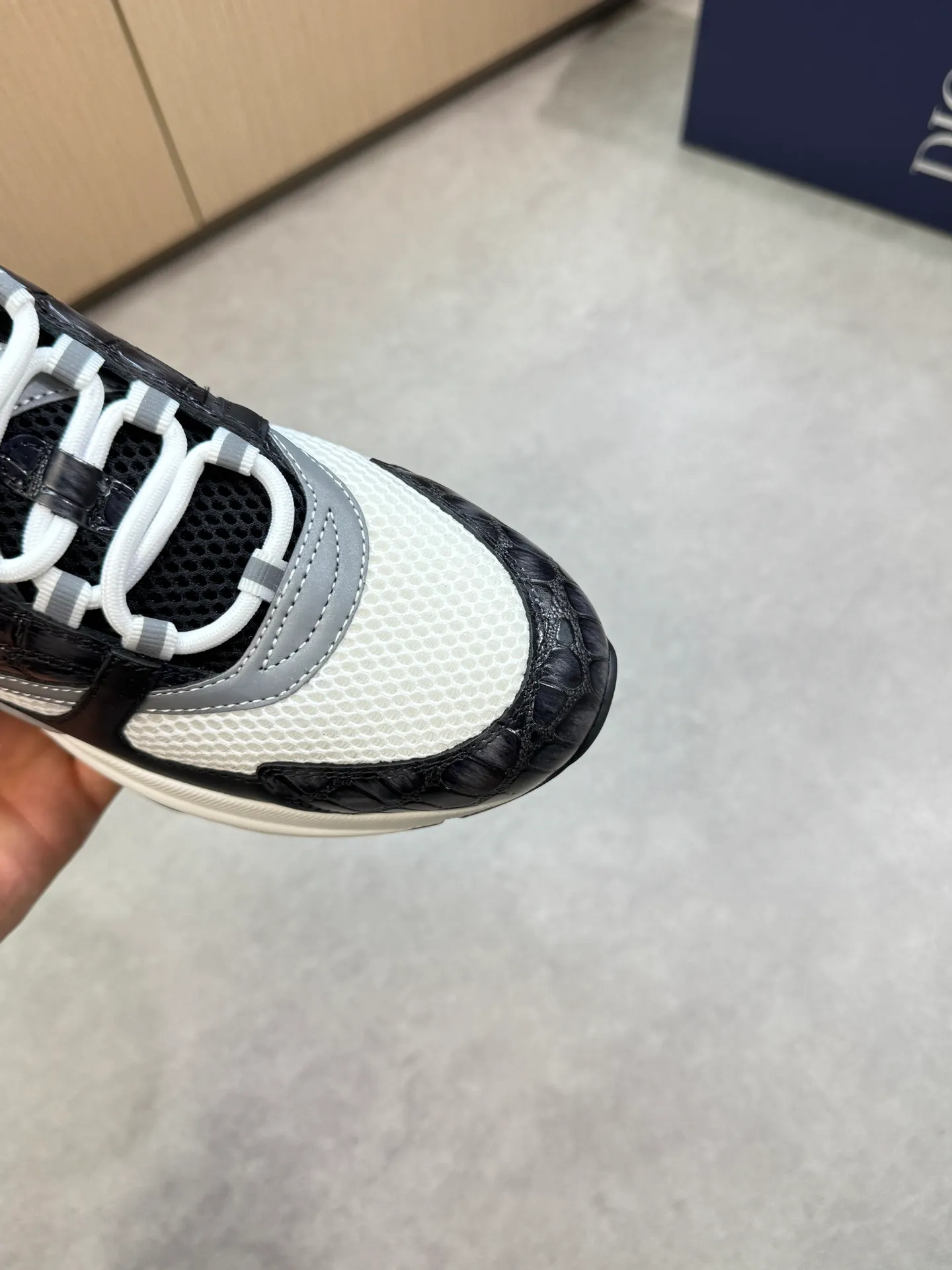Factory price: 460💰[Dior] Dior - high-end quality original order 🔍🔍🔍 casual sports shoes - upper: 🔝 stone pattern calfskin, high silk mesh canvas, brand totem cloth, tongue and heel; reflective brand webbing - lining: brand canvas - original: ultra-light T men's shoes 💰U foam rubber; two-color molded outsole -Ultra-high quality control·Fine workmanship: highlighted (high-end·nobility·grade) -Size: 39-44 (38, 45, 46, 47, can be customized)·D9285